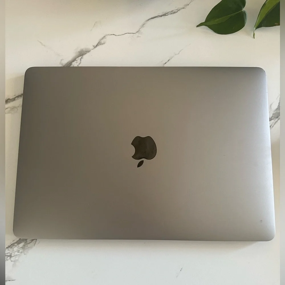 MacBook Pro (13-inch, 2017) | Like New!
